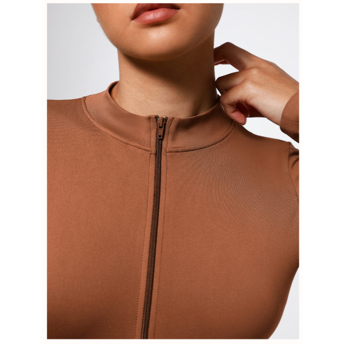 Body a Manica Lunga con Zip Frontale